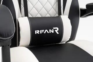 scaun gaming alb negru pentru setup modern